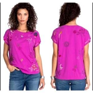 Johnny Was bright “Kai” embroidered Tee L